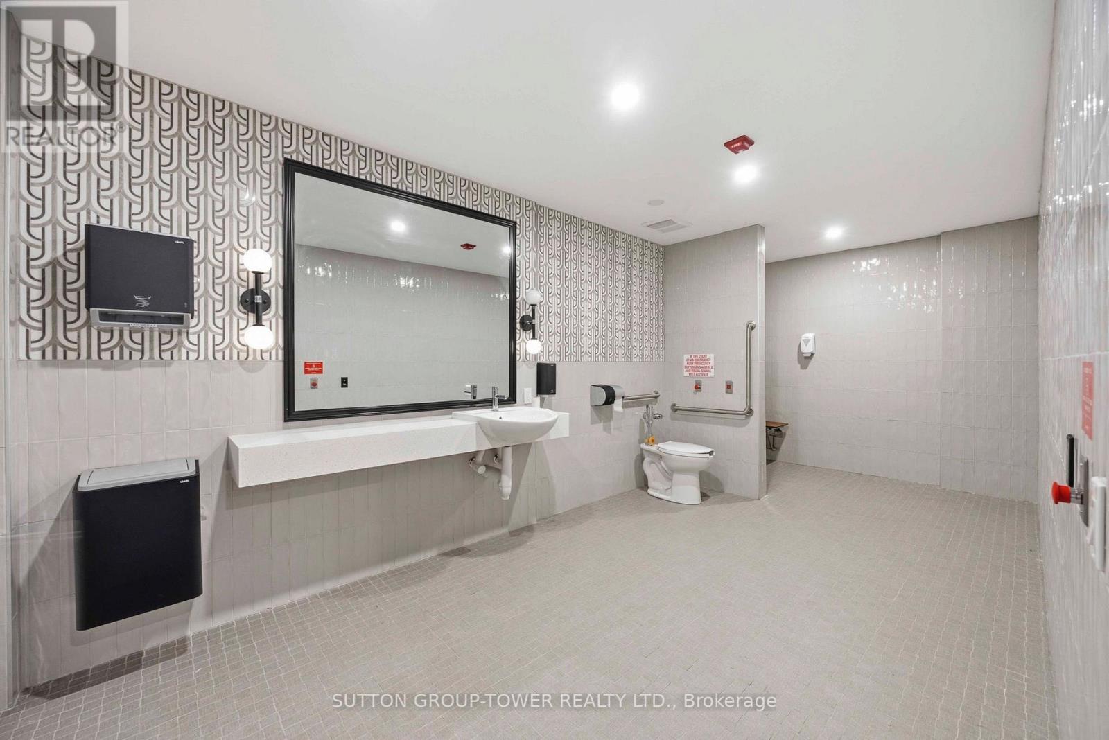 1901 - 3077 Weston Road, Toronto, Ontario  M9M 3A1 - Photo 30 - W12970126