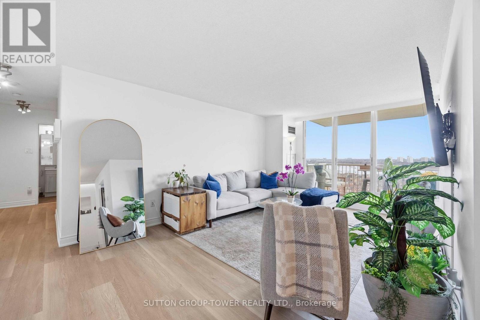 1901 - 3077 Weston Road, Toronto, Ontario  M9M 3A1 - Photo 9 - W12970126