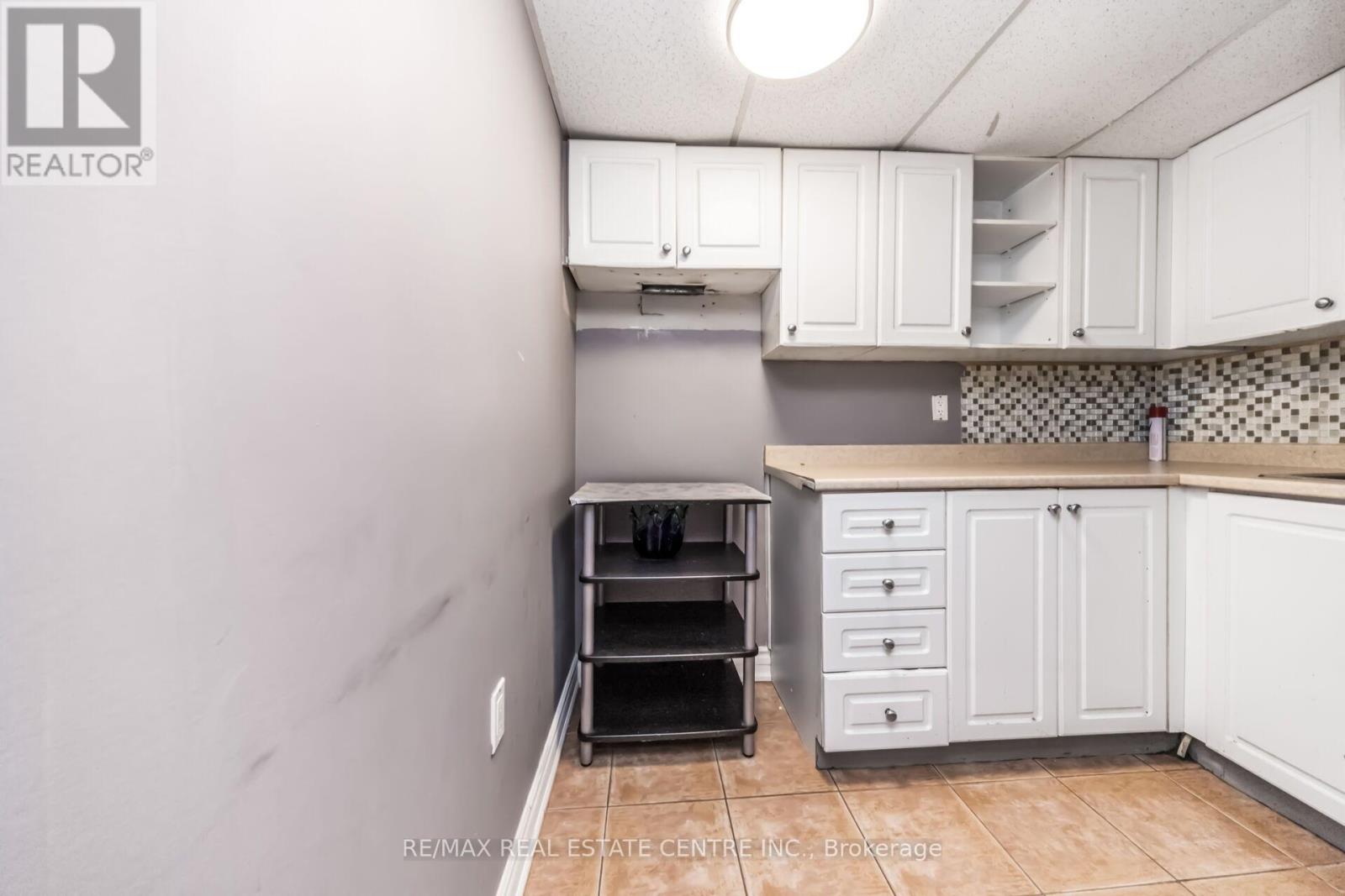 48 Horne Drive, Brampton, Ontario  L6V 2V3 - Photo 38 - W12970132