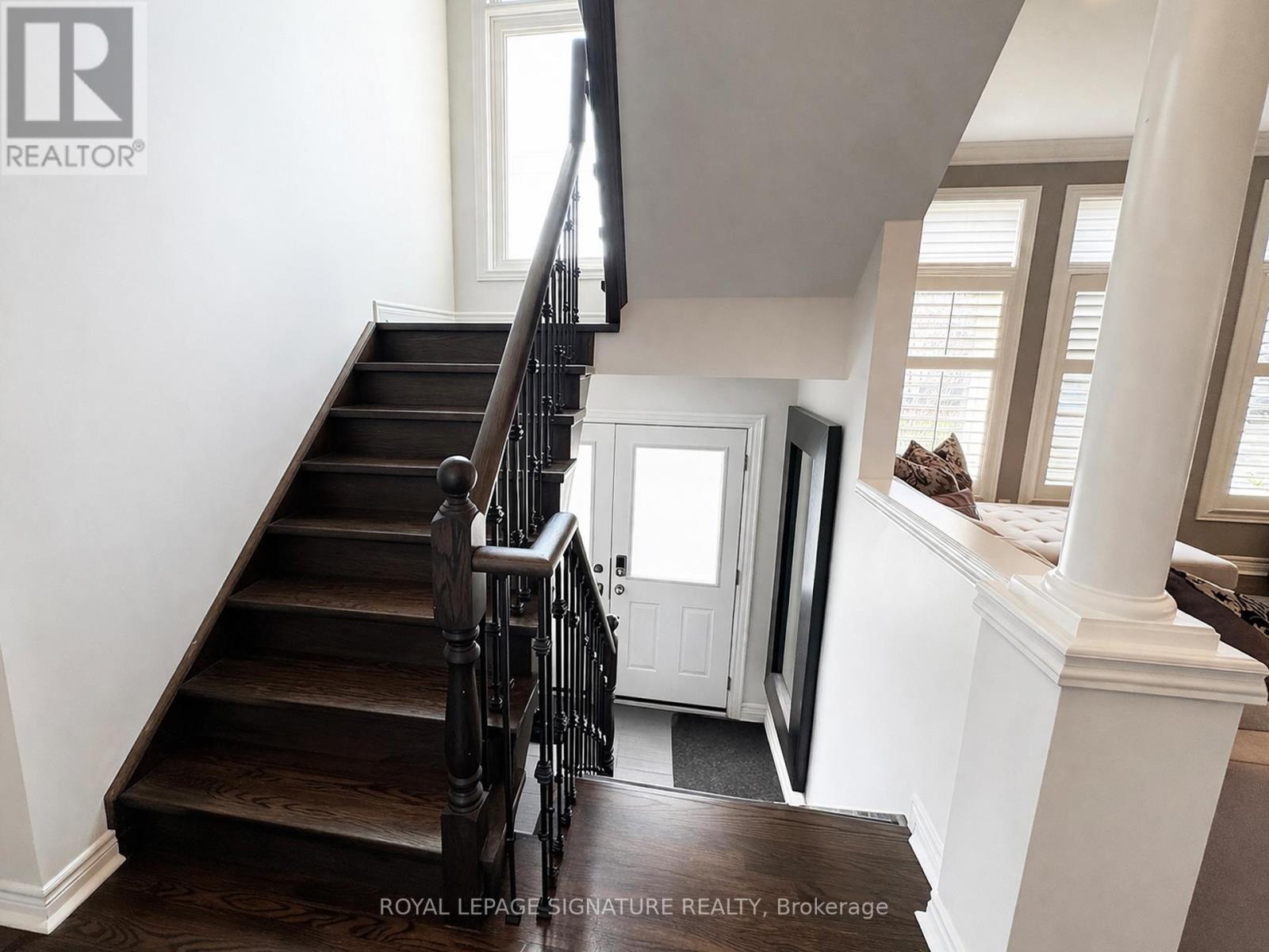 1 Granite Court, Toronto (Mimico), Ontario  M8V 4A4 - Photo 12 - W12970172