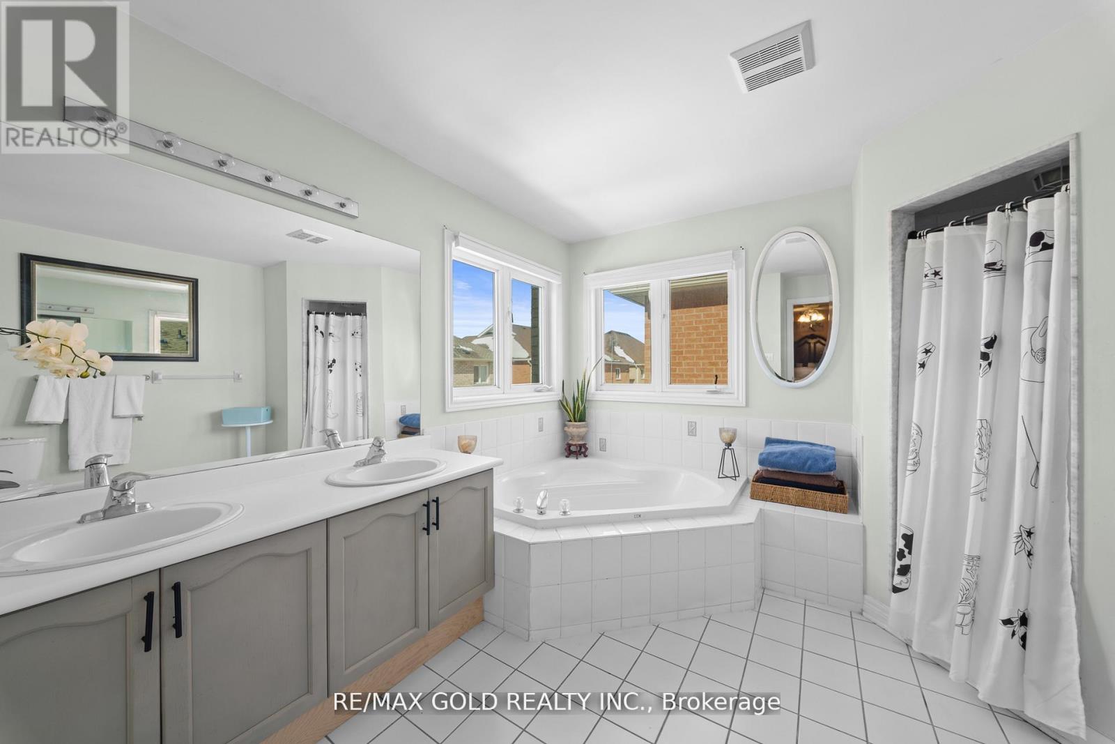 88 Octillo Boulevard, Brampton, Ontario  L6R 2V6 - Photo 31 - W12970180