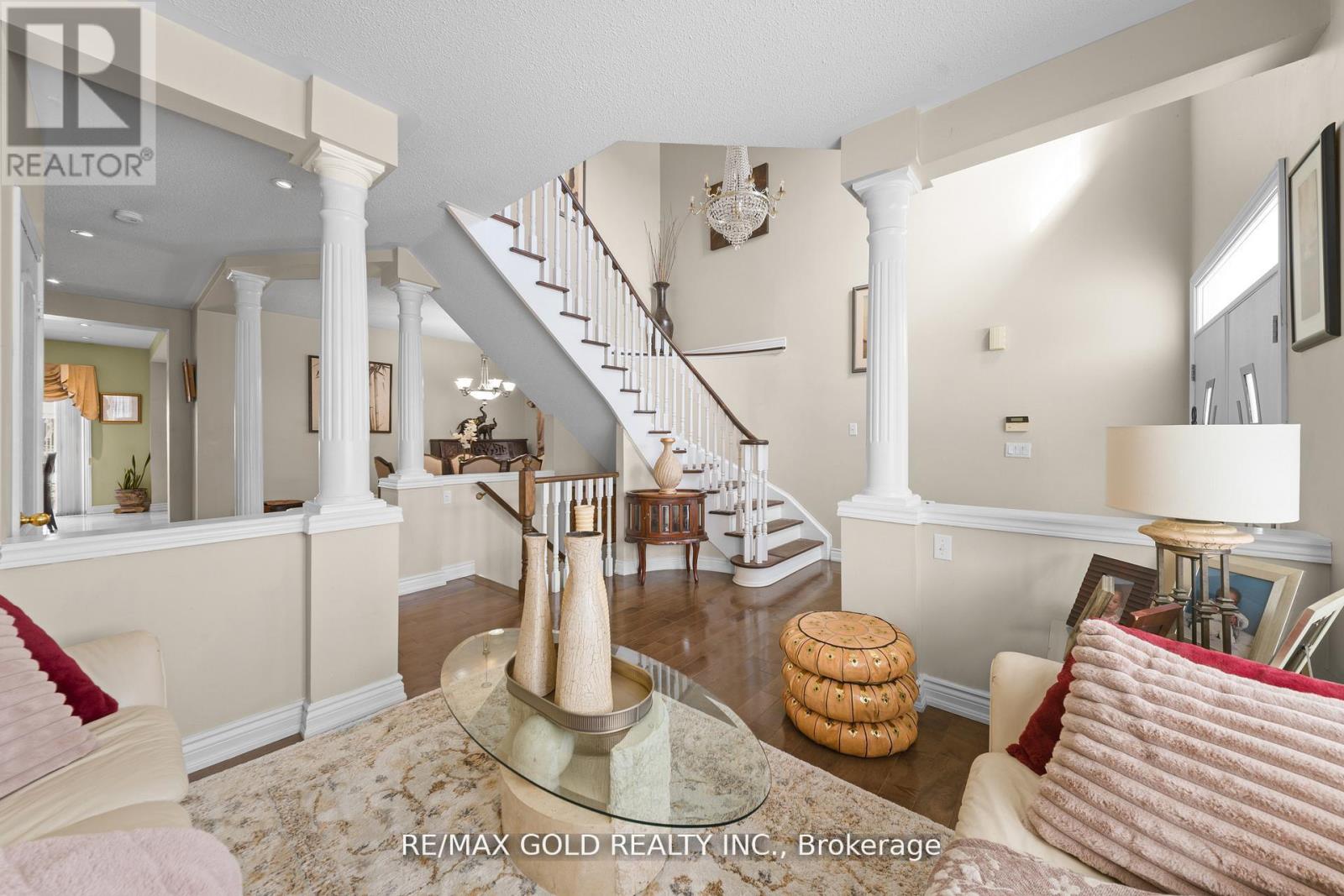 88 Octillo Boulevard, Brampton, Ontario  L6R 2V6 - Photo 7 - W12970180