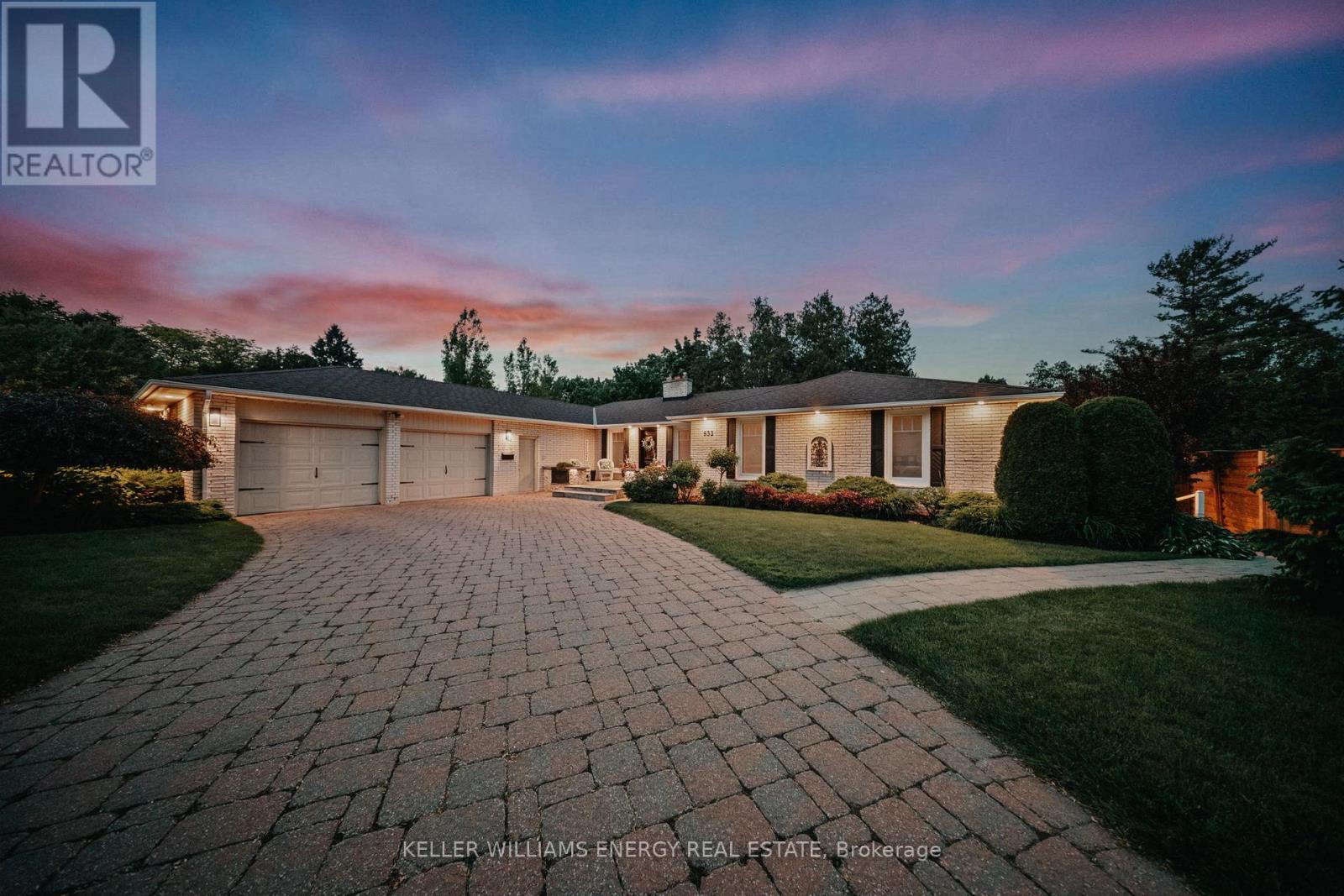 833 GLENMANOR DRIVE, Oshawa, Ontario