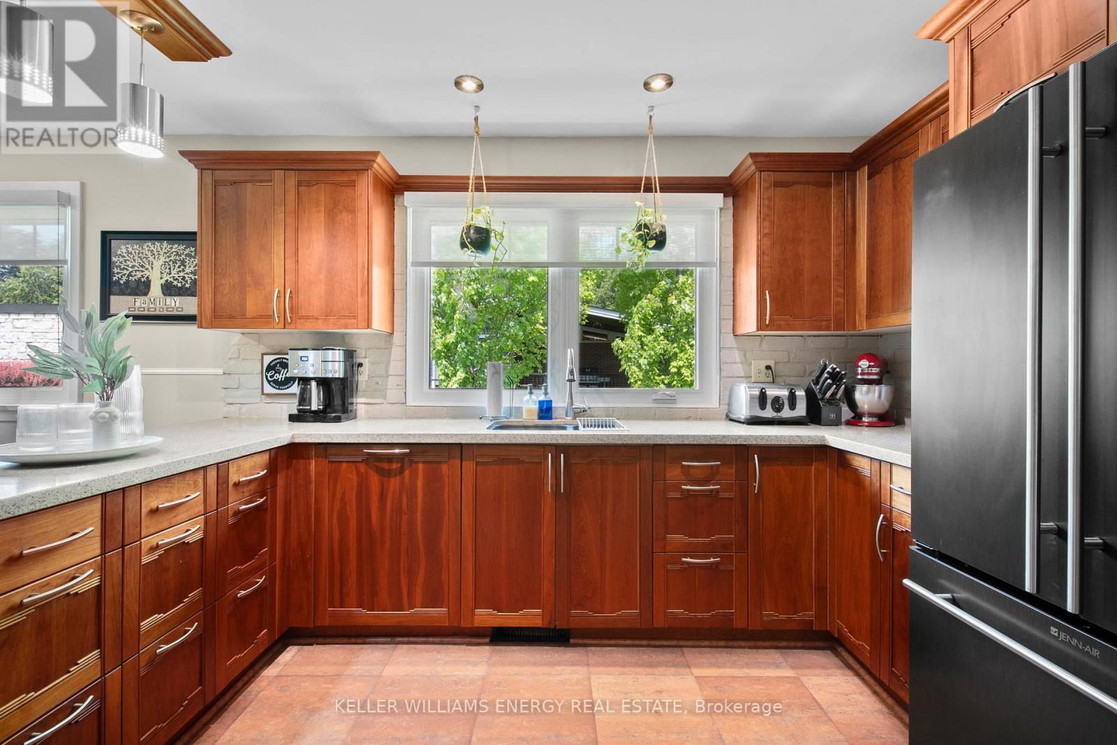 833 Glenmanor Drive, Oshawa, Ontario  L1J 5A6 - Photo 17 - E12970236