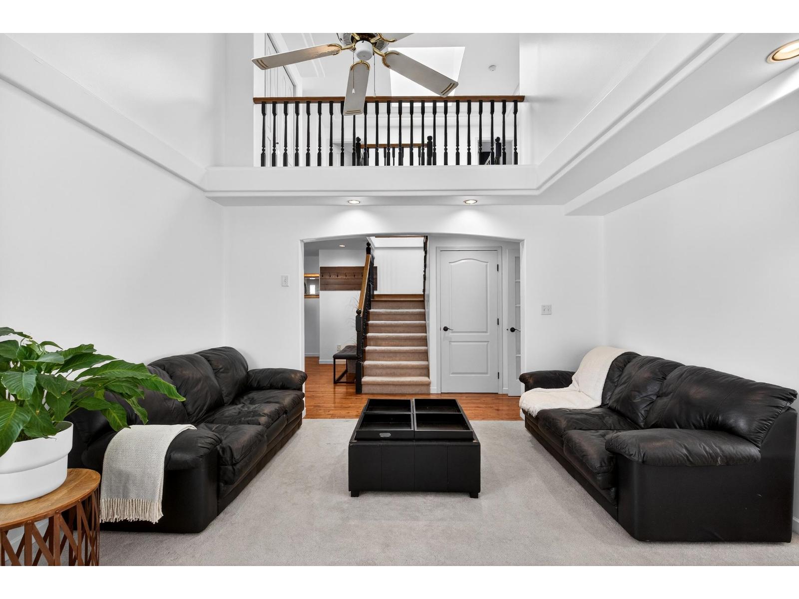 8573 142 Street, Surrey, British Columbia  V3W 0S3 - Photo 5 - R3106977