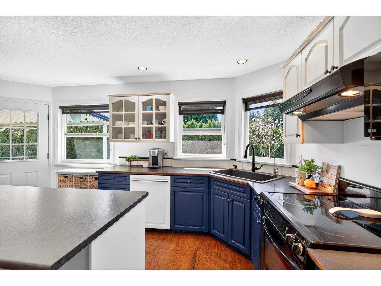 8573 142 Street, Surrey, British Columbia  V3W 0S3 - Photo 10 - R3106977