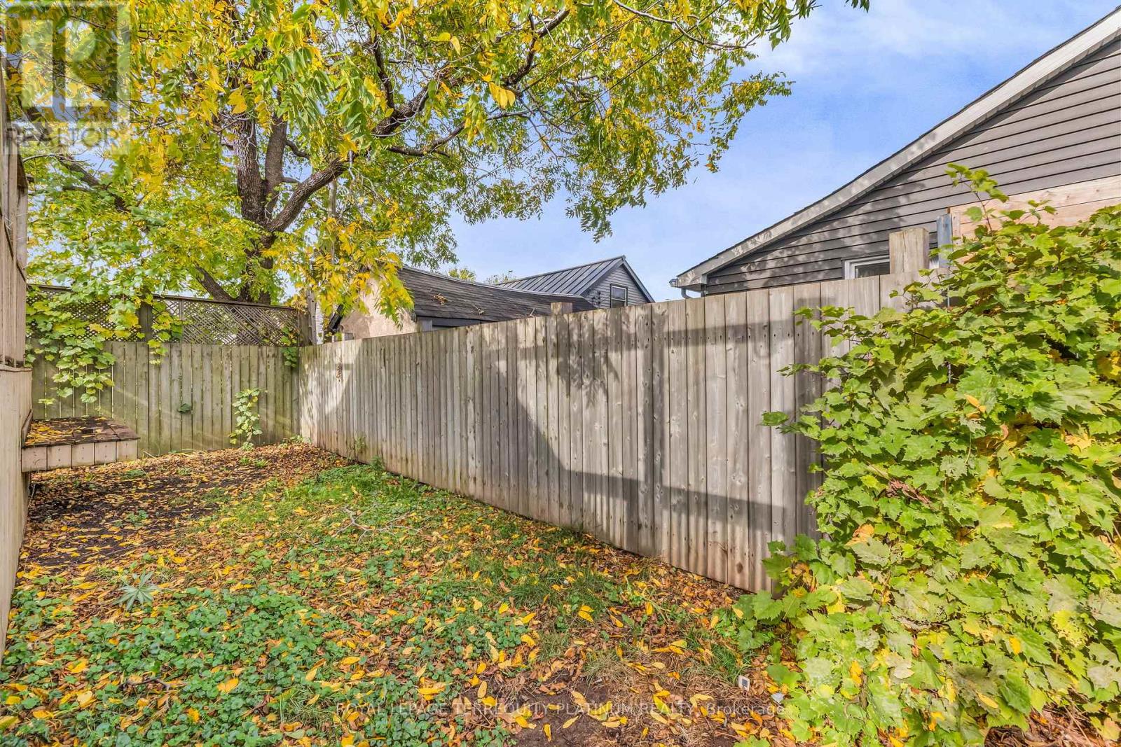 10 Locarno Avenue, Hamilton, Ontario  L8H 7H3 - Photo 34 - X12970000