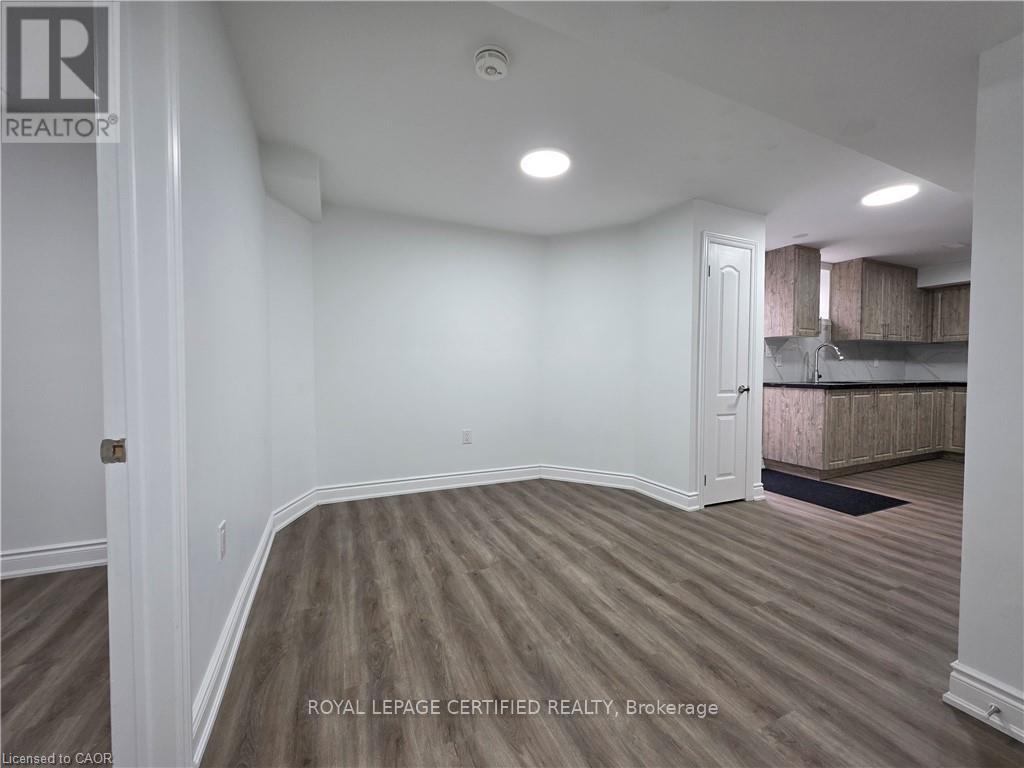 Bsmt - 24 Chase Crescent, Cambridge, Ontario  N3C 0C5 - Photo 6 - X12970022