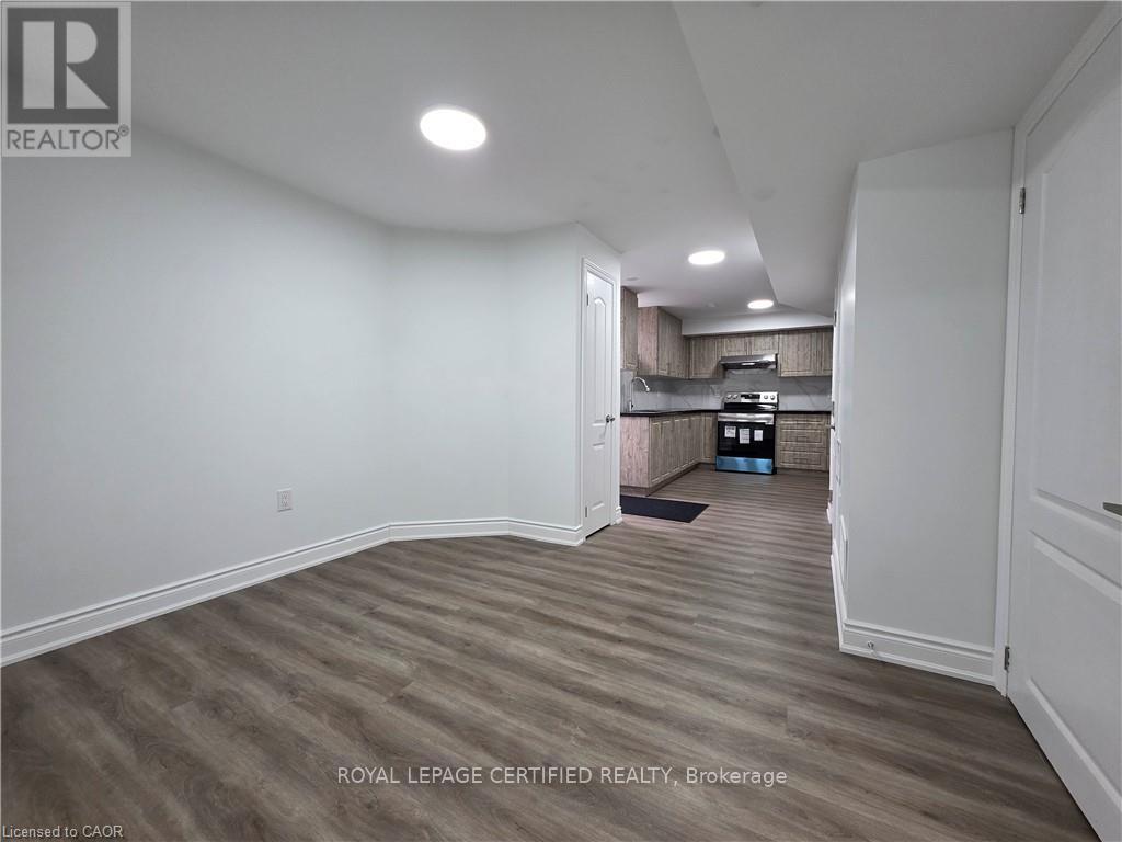 Bsmt - 24 Chase Crescent, Cambridge, Ontario  N3C 0C5 - Photo 9 - X12970022