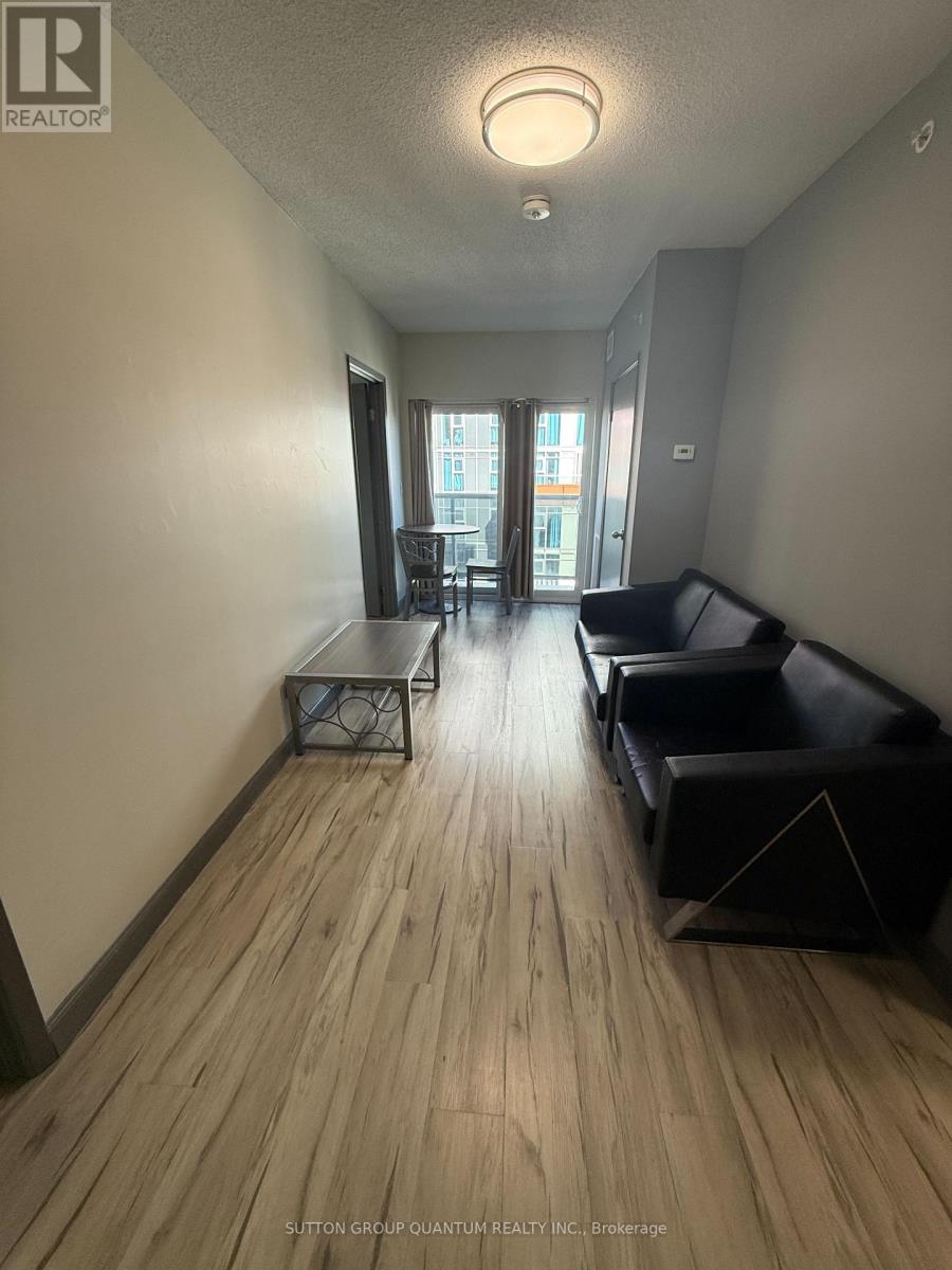 1818 - 258a Sunview Street, Waterloo, Ontario  N2L 0H6 - Photo 2 - X12970134