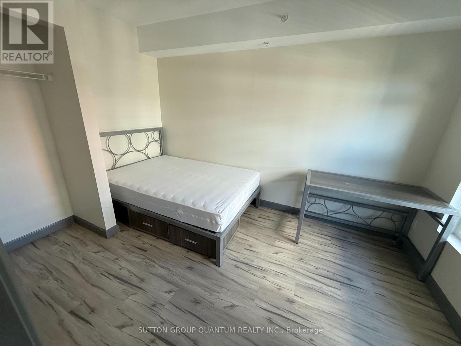 1818 - 258a Sunview Street, Waterloo, Ontario  N2L 0H6 - Photo 6 - X12970134