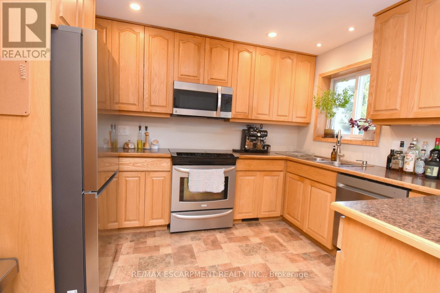 95 Huxley Avenue S, Hamilton, Ontario  L8K 2P7 - Photo 18 - X12970174