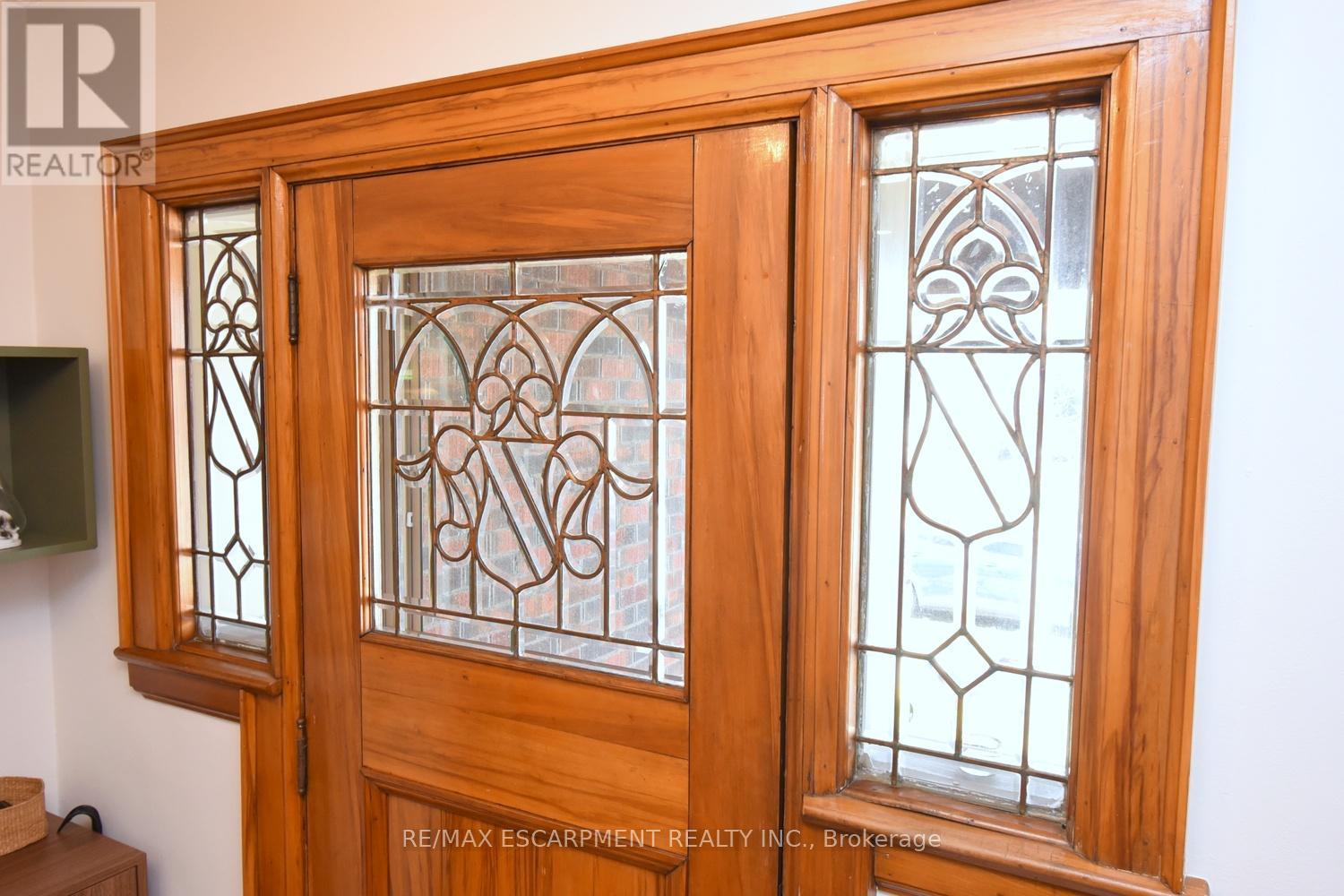 95 Huxley Avenue S, Hamilton, Ontario  L8K 2P7 - Photo 8 - X12970174