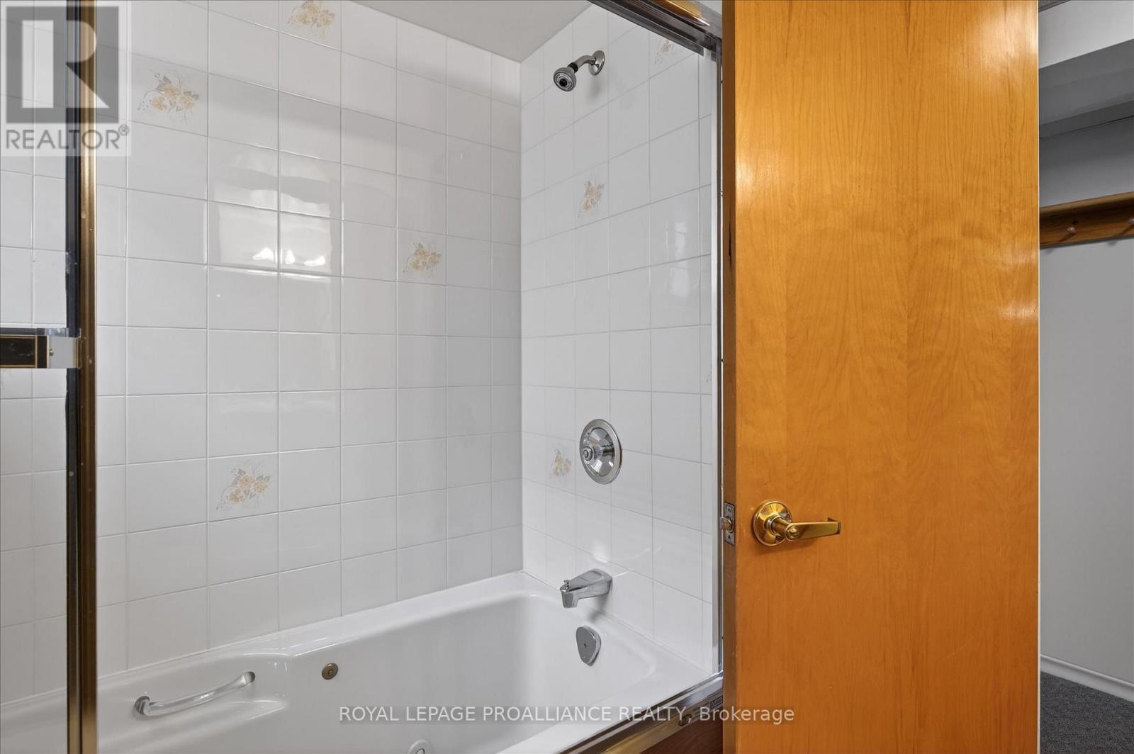 733 Cameron Street, Peterborough, Ontario  K9J 4A1 - Photo 34 - X12970514