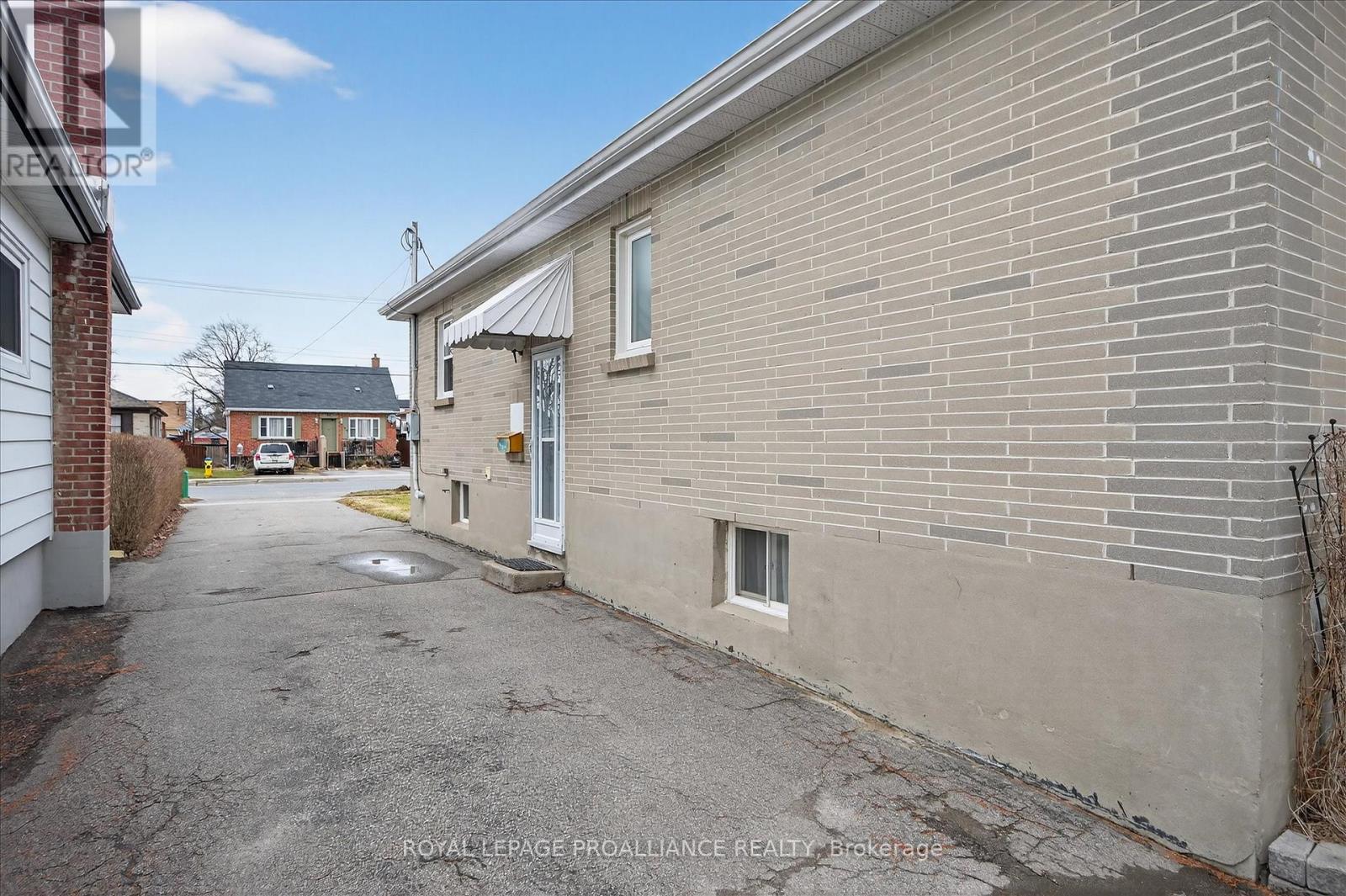 733 Cameron Street, Peterborough, Ontario  K9J 4A1 - Photo 38 - X12970514