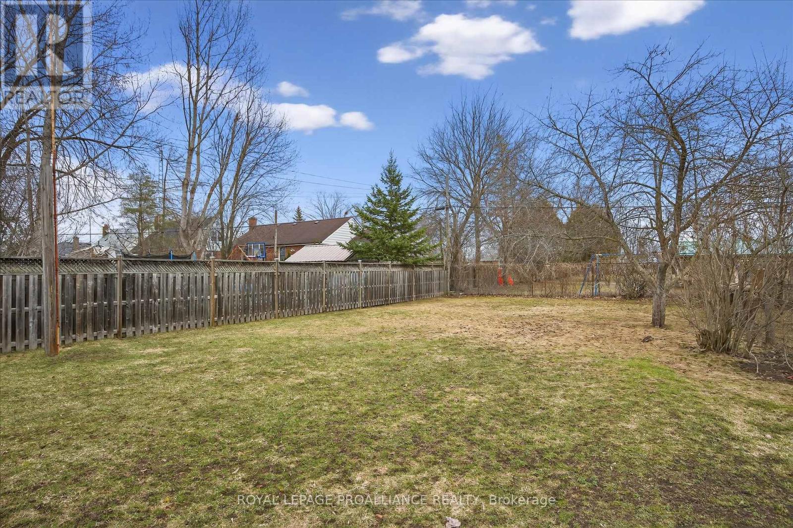 733 Cameron Street, Peterborough, Ontario  K9J 4A1 - Photo 47 - X12970514