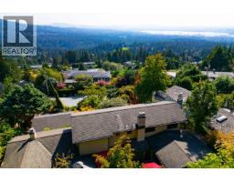 560 CRAIGMOHR DRIVE, West Vancouver, British Columbia