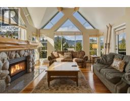 409 4910 SPEARHEAD PLACE, Whistler, British Columbia
