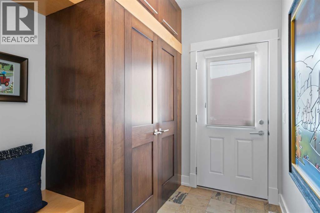 2411 31 Street Sw, Calgary, Alberta  T3E 2N6 - Photo 21 - A2298077