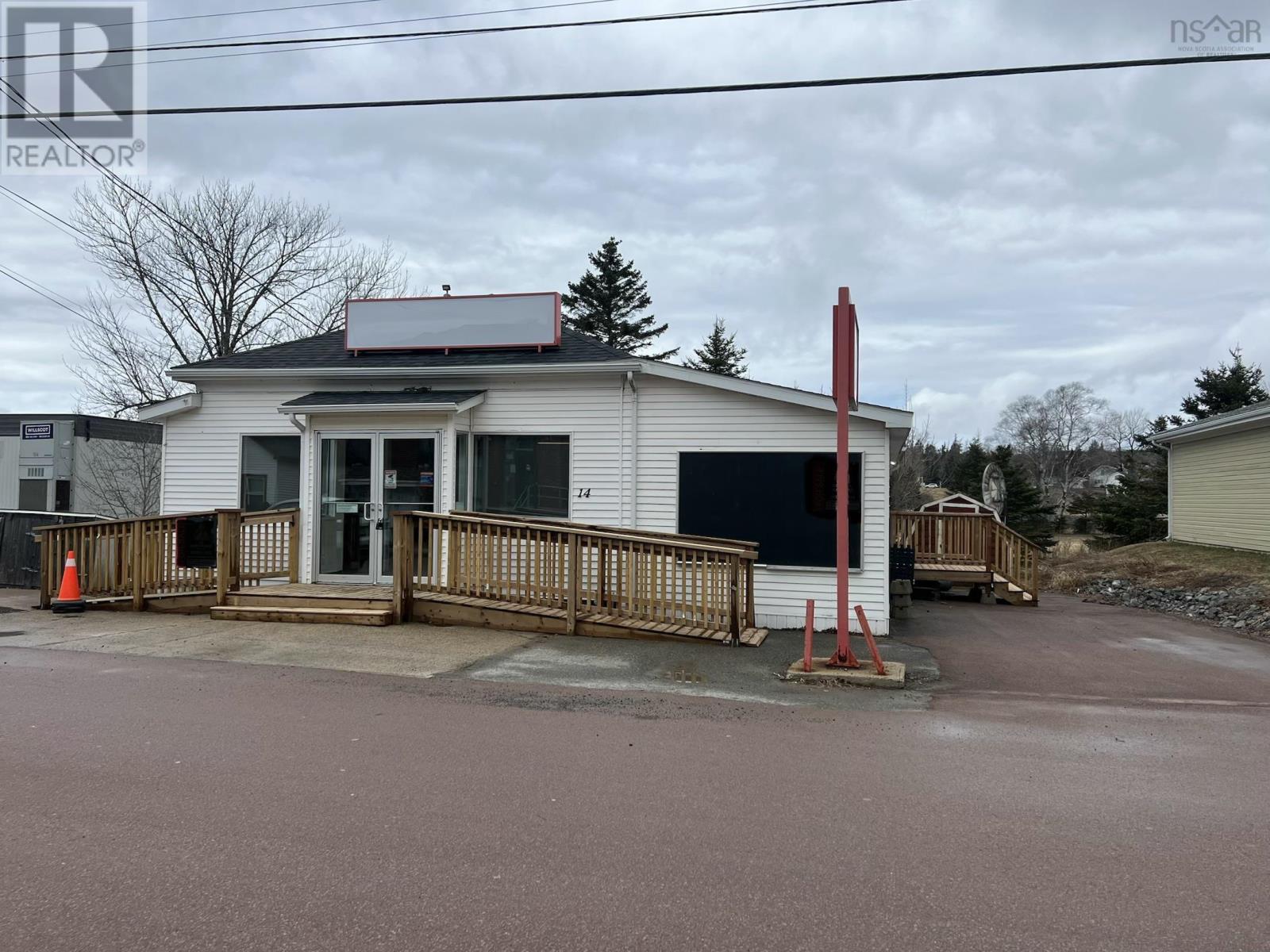 14 Main Street, sherbrooke, Nova Scotia