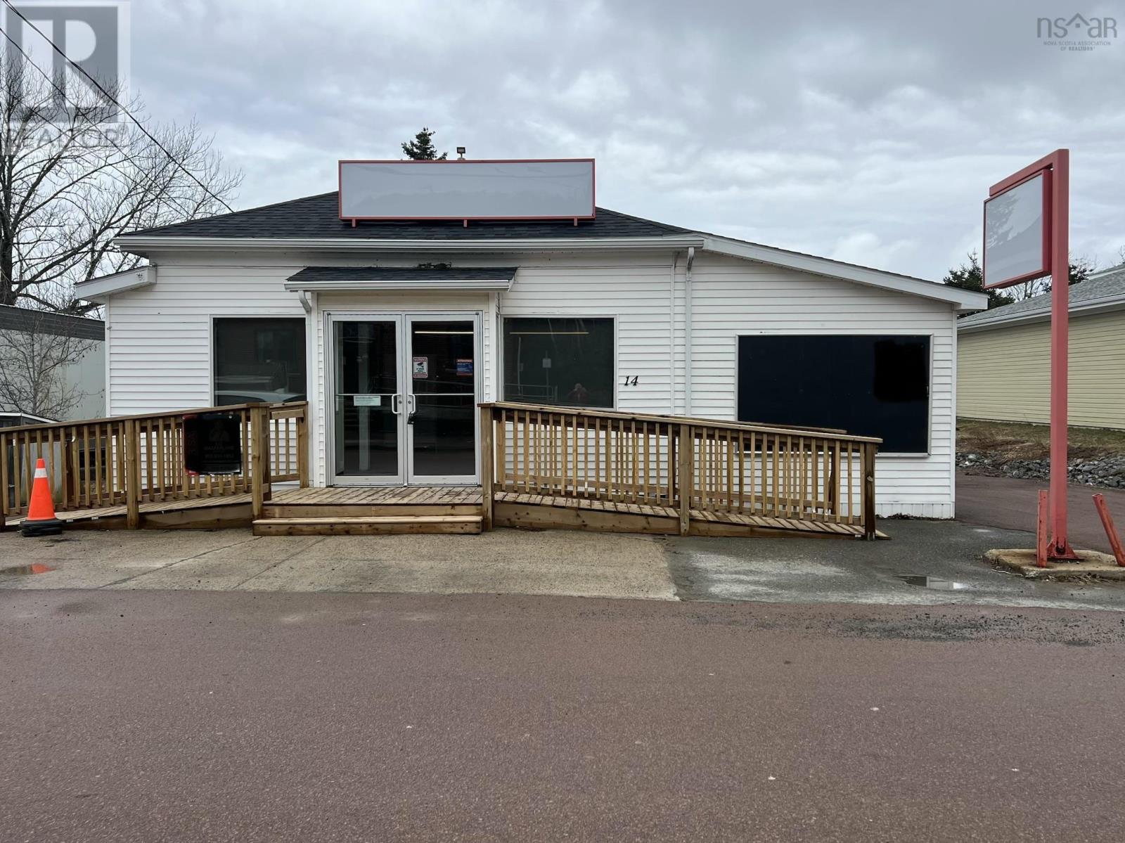 14 Main Street, Sherbrooke, Nova Scotia  B0J 3C0 - Photo 2 - 202606614