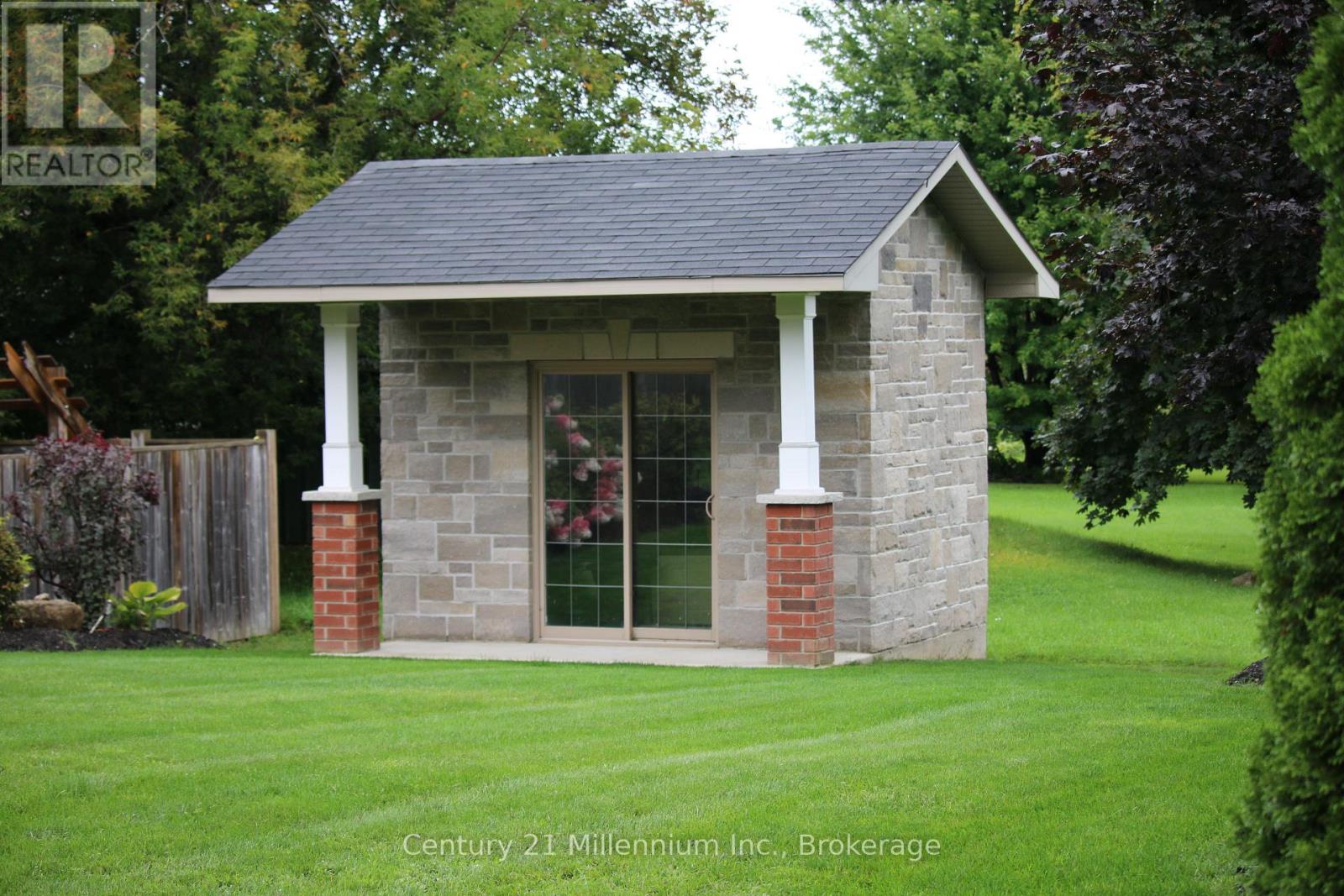 9 Hill Street, Collingwood, Ontario  L9Y 0A7 - Photo 4 - S12819504