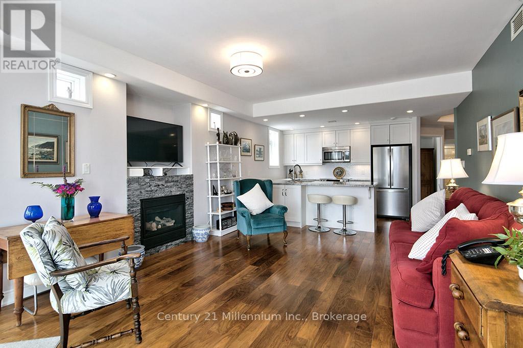 407 - 10 Bay Street E, Blue Mountains, Ontario  N0H 2P0 - Photo 14 - X12970070