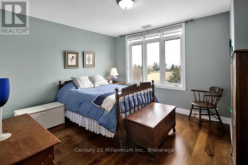 407 - 10 Bay Street E, Blue Mountains, Ontario  N0H 2P0 - Photo 18 - X12970070