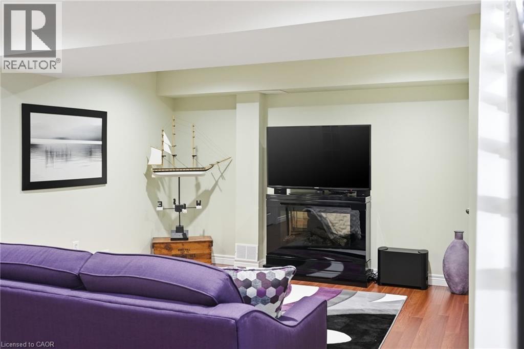 5317 Applegarth Drive, Burlington, Ontario  L7L 7E3 - Photo 37 - 40818235