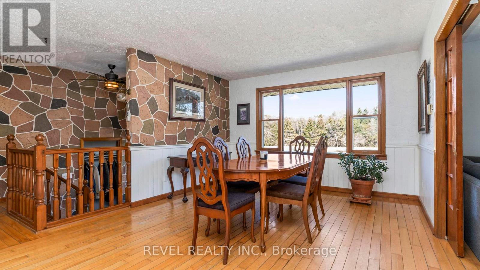 20875 Cherryhill Road, Thames Centre, Ontario  N0M 2M0 - Photo 5 - X12970226