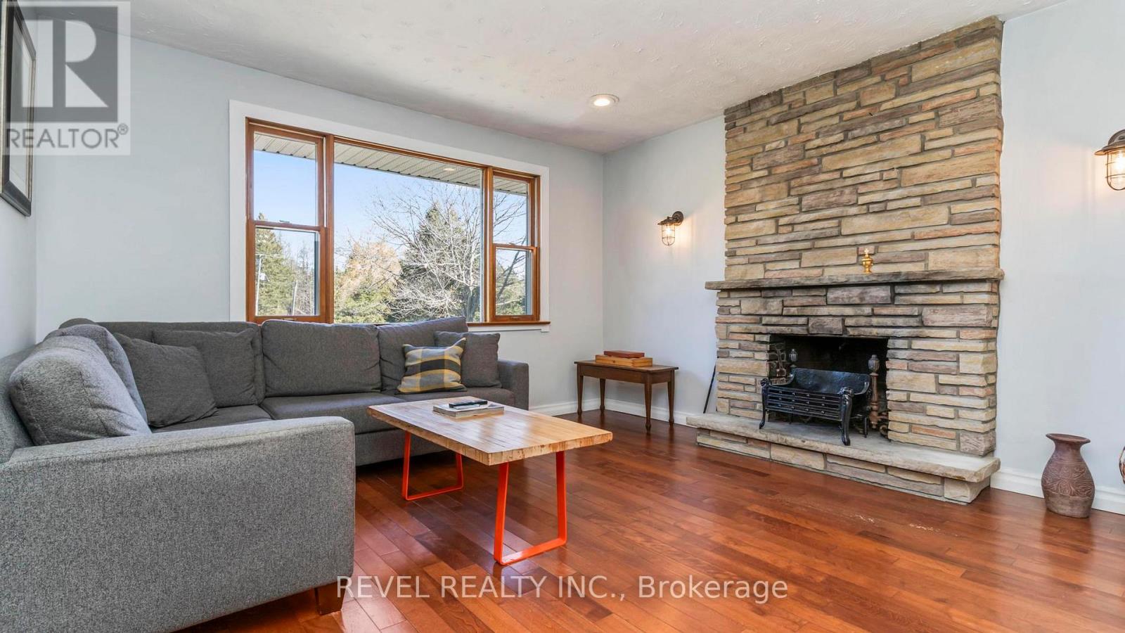 20875 Cherryhill Road, Thames Centre, Ontario  N0M 2M0 - Photo 6 - X12970226