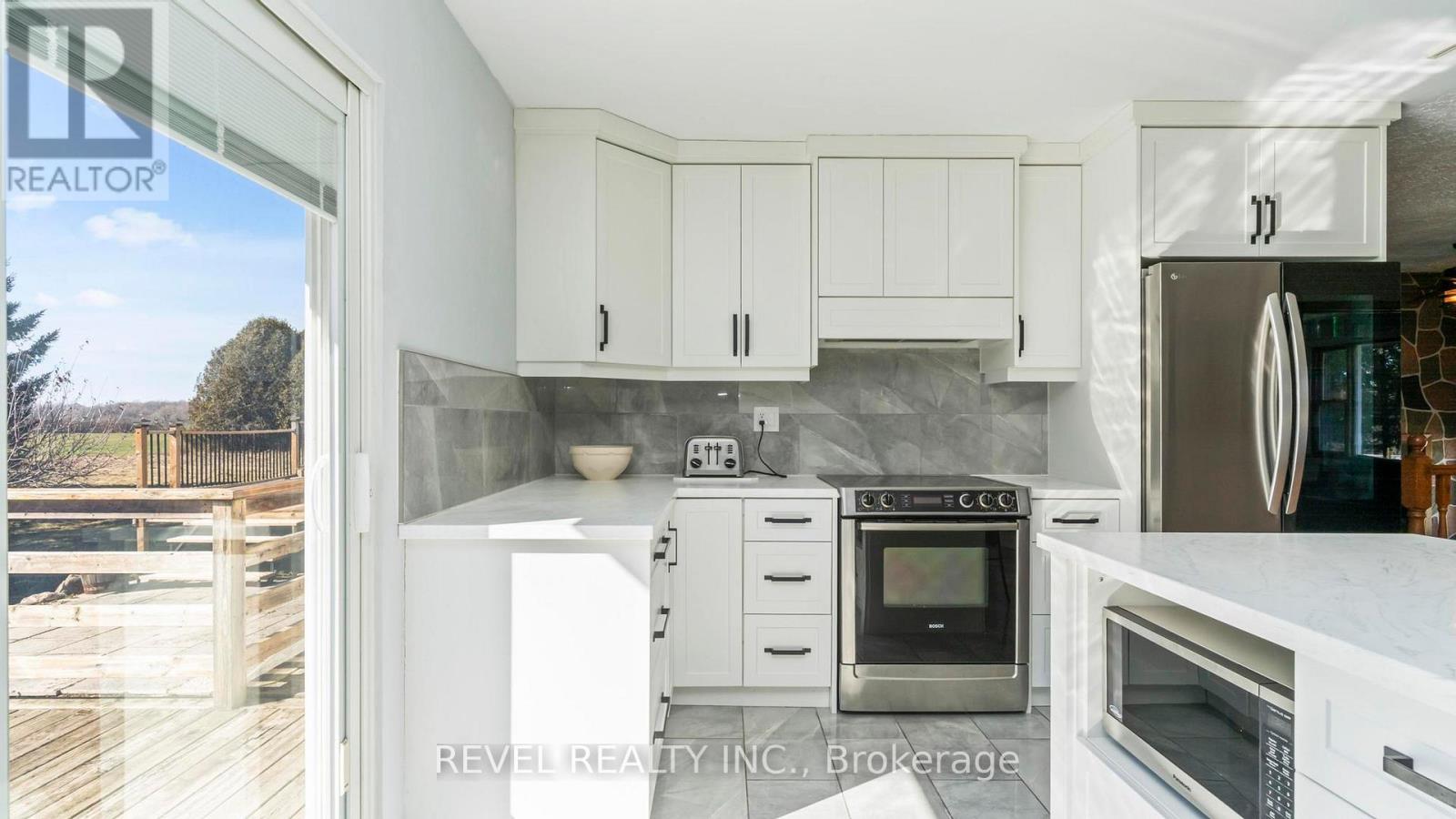 20875 Cherryhill Road, Thames Centre, Ontario  N0M 2M0 - Photo 7 - X12970226