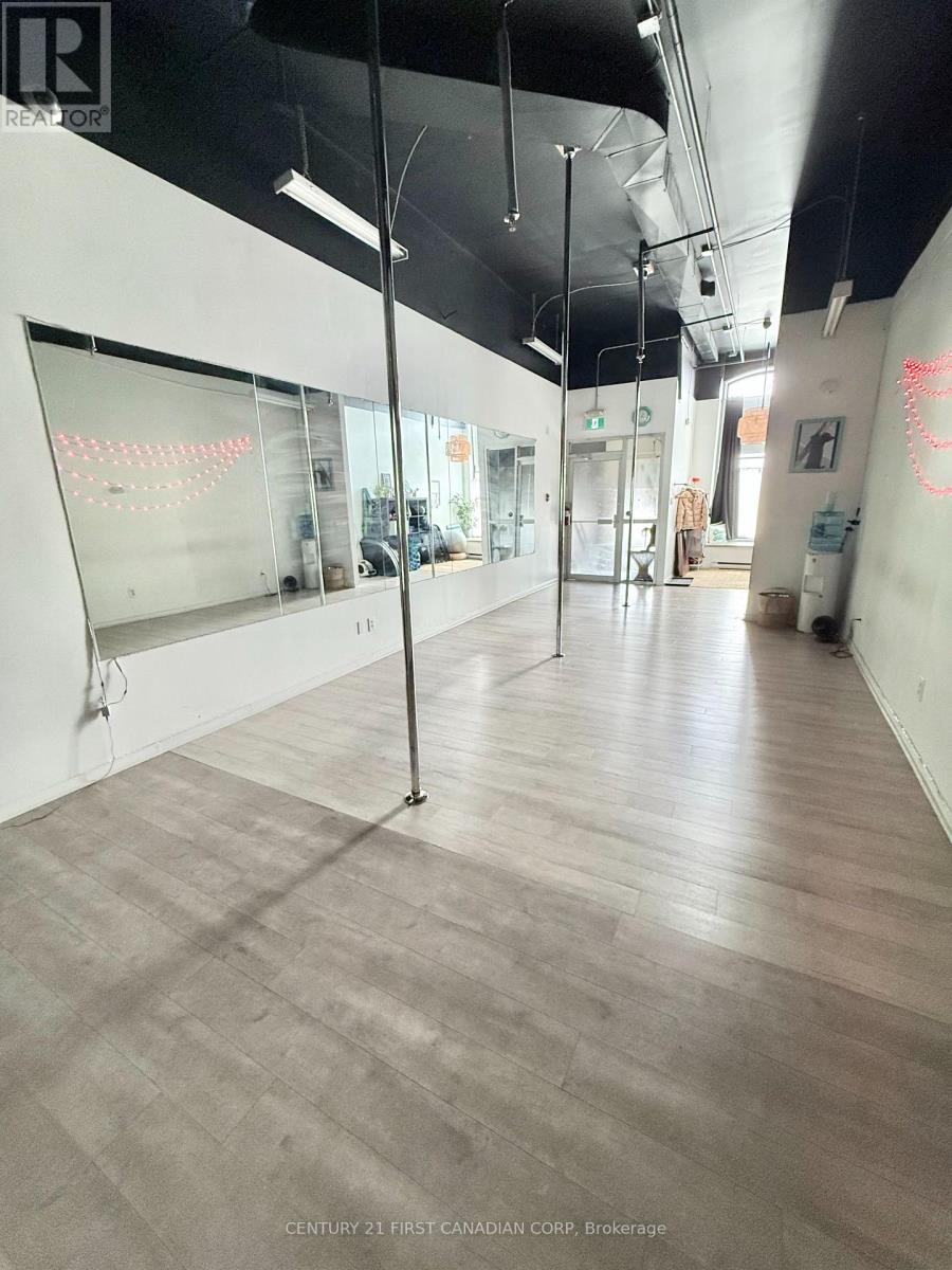 176a York Street, London East, Ontario  N6A 1B5 - Photo 8 - X12970408