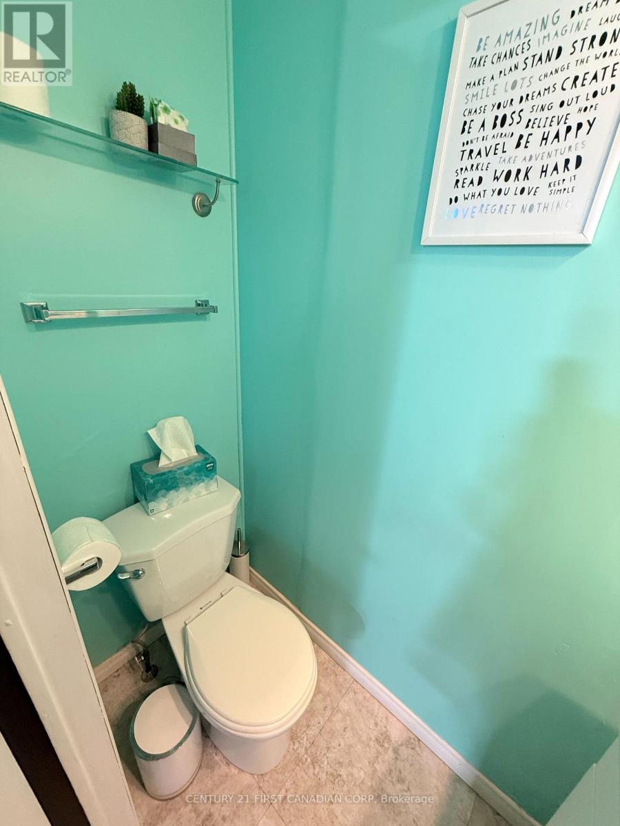 176a York Street, London East, Ontario  N6A 1B5 - Photo 9 - X12970408