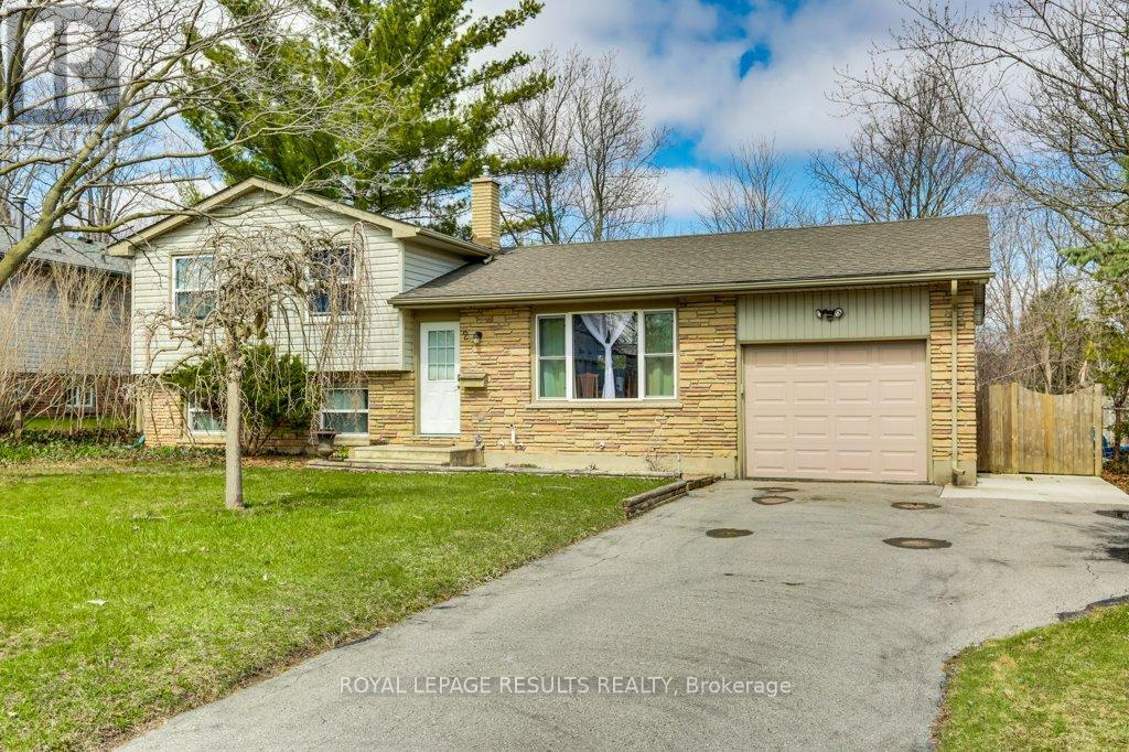 2 Northwood Place, St. Thomas, Ontario  N5P 2J4 - Photo 1 - X12970434