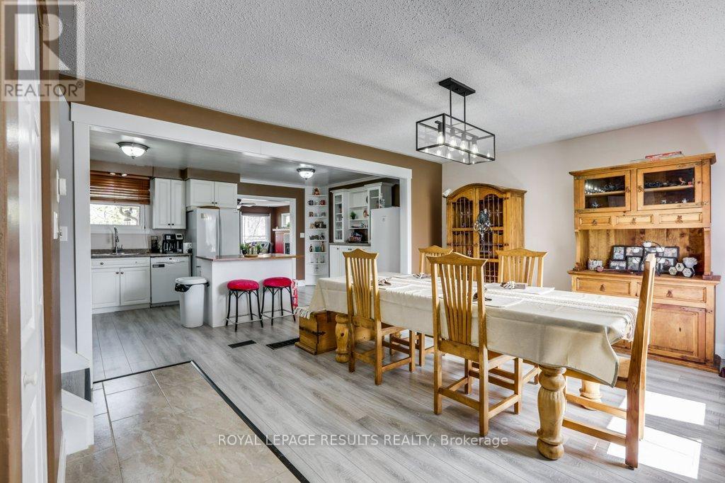 2 Northwood Place, St. Thomas, Ontario  N5P 2J4 - Photo 5 - X12970434