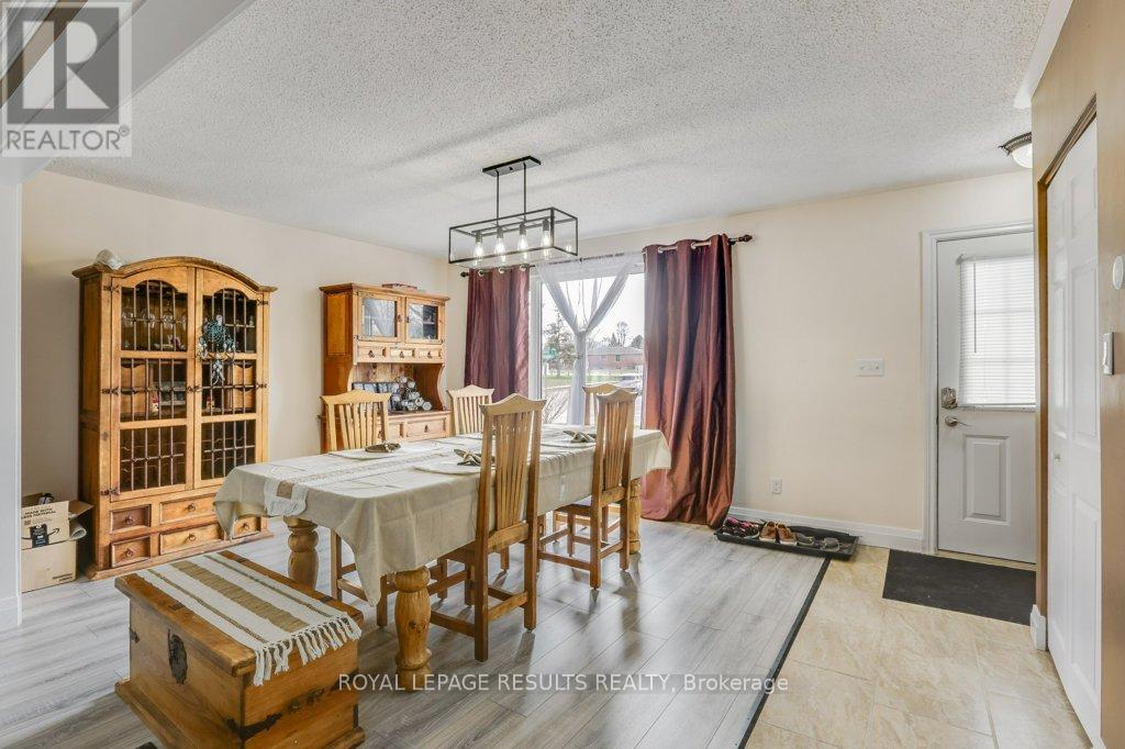 2 Northwood Place, St. Thomas, Ontario  N5P 2J4 - Photo 8 - X12970434