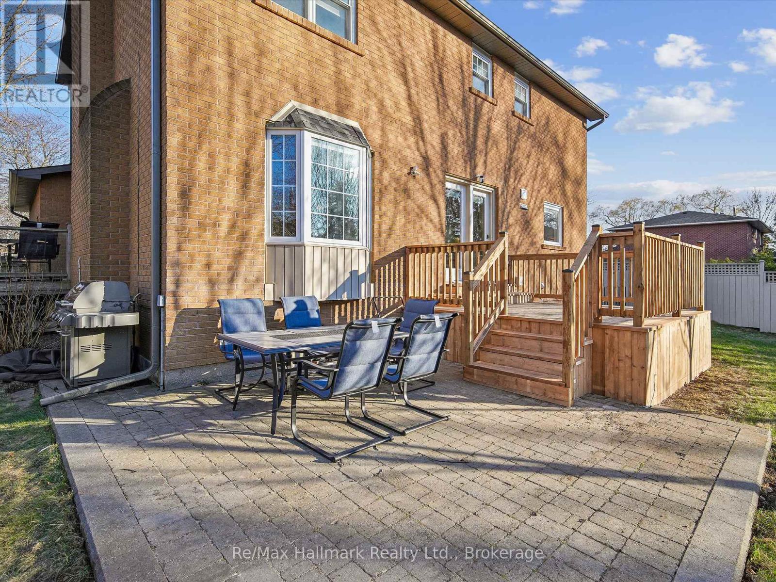 2103 Constance Drive, Oakville, Ontario  L6J 5V1 - Photo 37 - W12970324