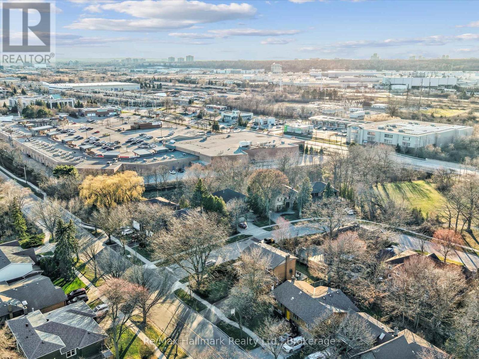 2103 Constance Drive, Oakville, Ontario  L6J 5V1 - Photo 43 - W12970324