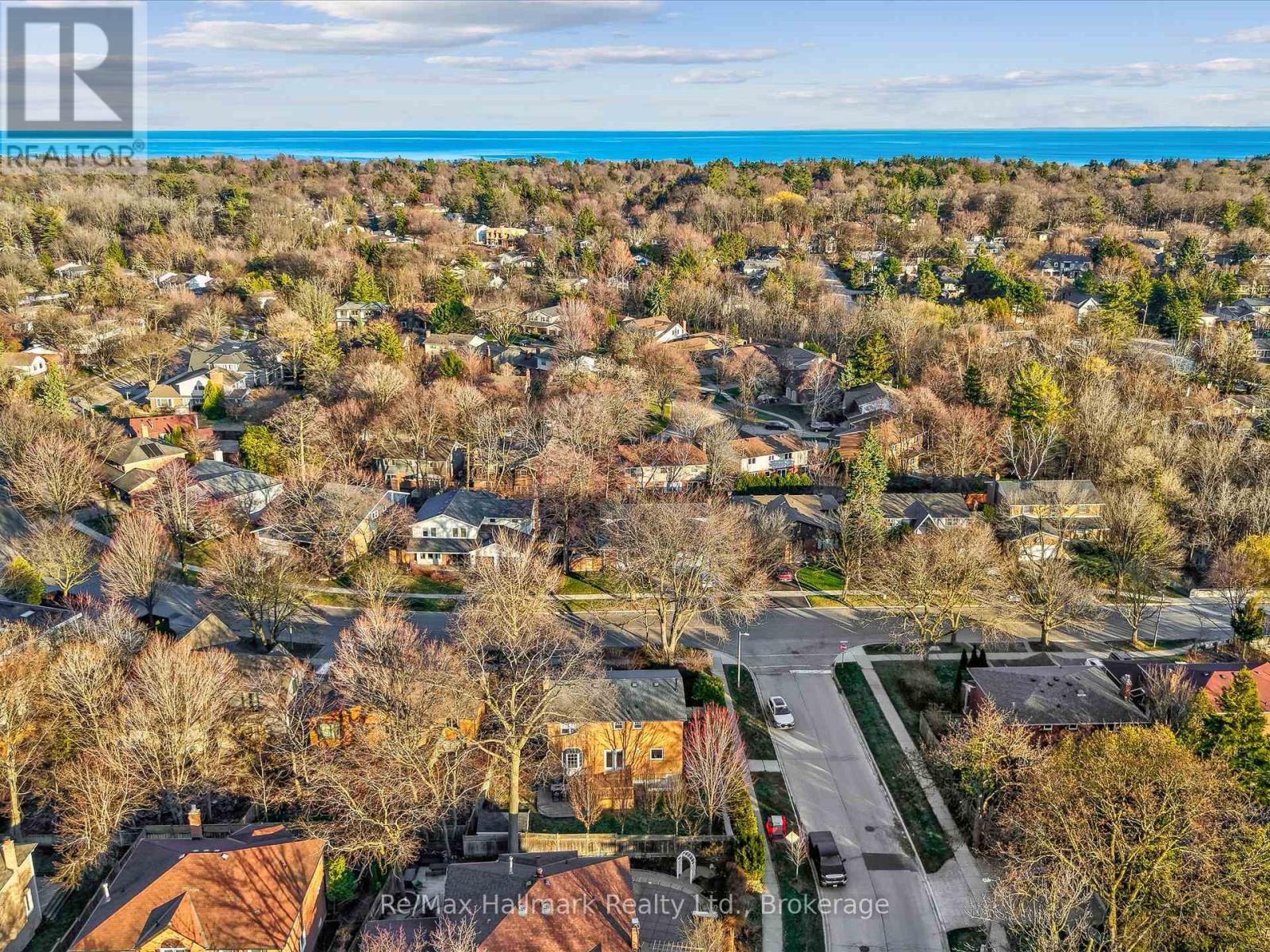 2103 Constance Drive, Oakville, Ontario  L6J 5V1 - Photo 44 - W12970324