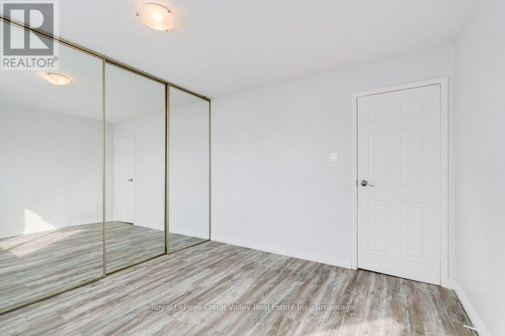 376 Hansen Road N, Brampton, Ontario  L6V 3P7 - Photo 16 - W12970386