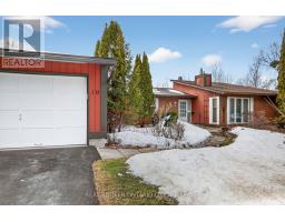 10 AMUNDSEN CRESCENT, Ottawa, Ontario