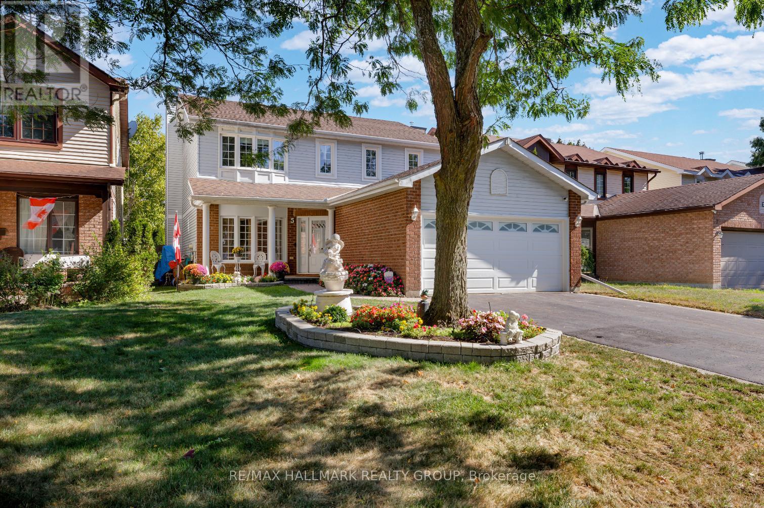 5 Ellisson Way, Ottawa, Ontario  K1G 4N9 - Photo 2 - X12970302