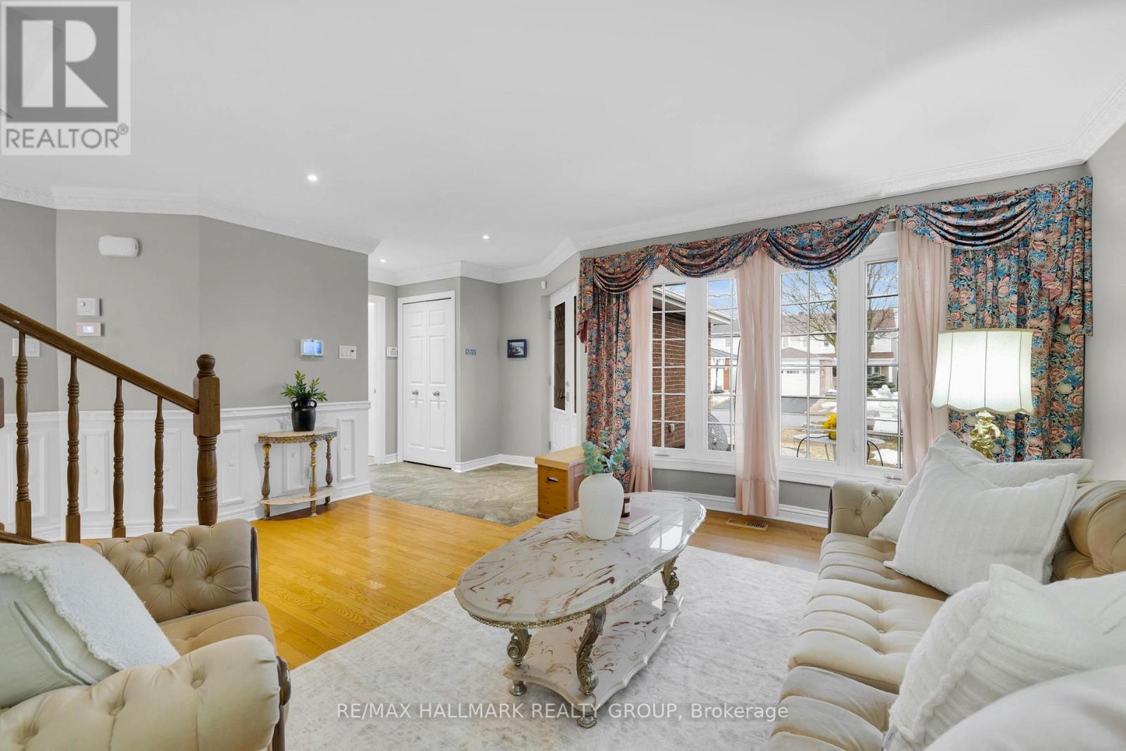 5 Ellisson Way, Ottawa, Ontario  K1G 4N9 - Photo 7 - X12970302