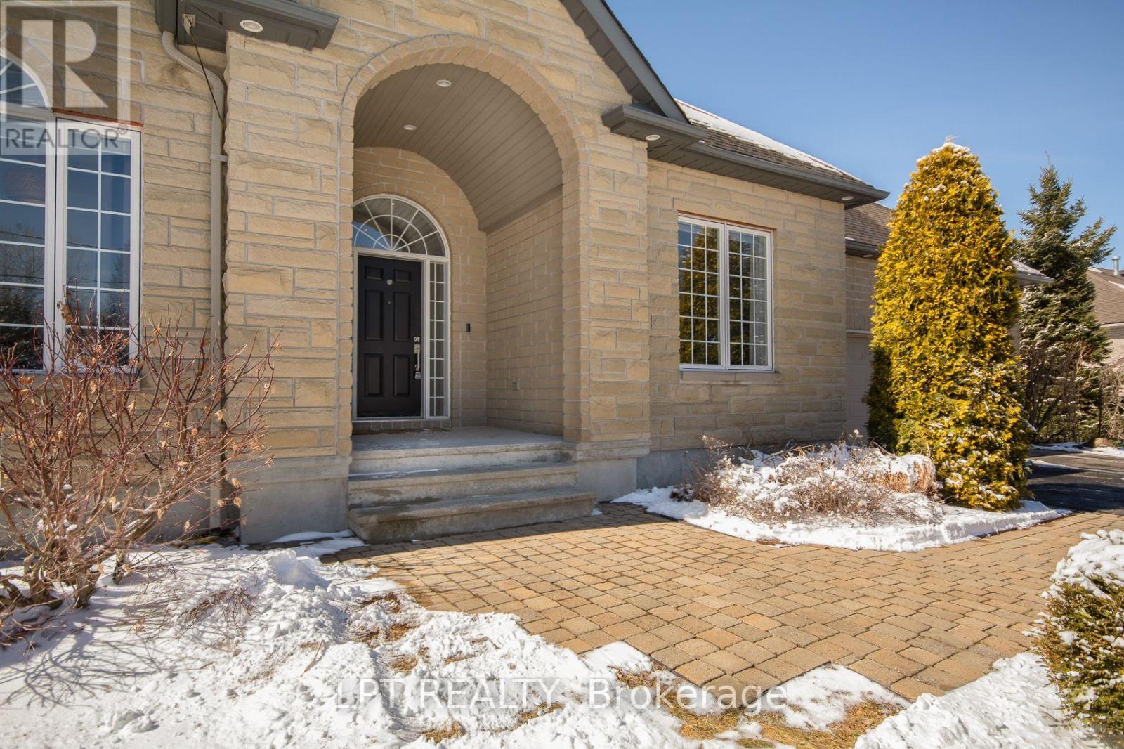 1496 Stableview Way, Ottawa, Ontario  K4P 1P2 - Photo 4 - X12970566