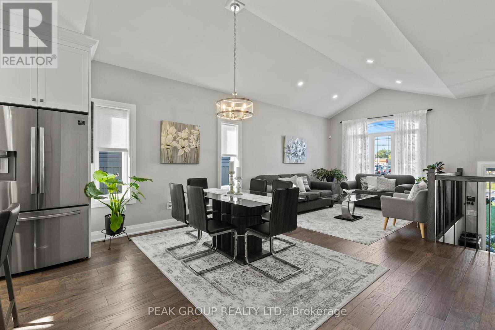 398 Aqueduct Street, Welland, Ontario  L3C 0H3 - Photo 10 - X12970342