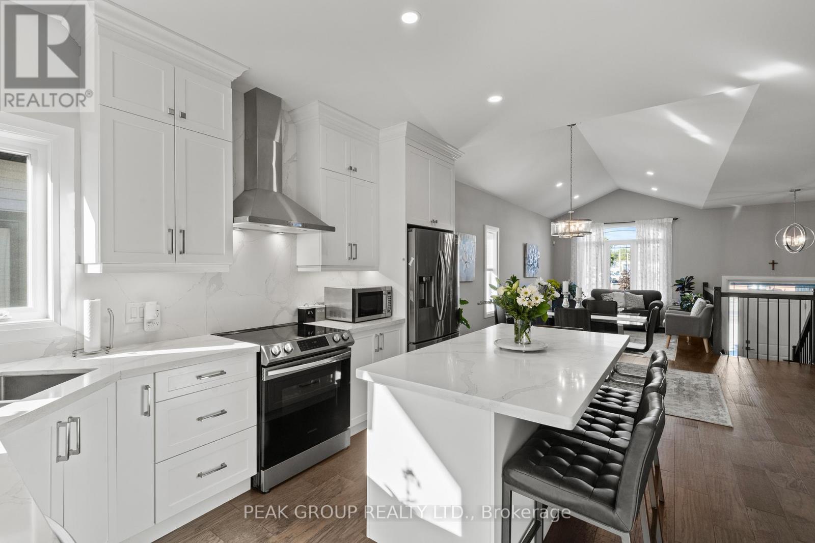 398 Aqueduct Street, Welland, Ontario  L3C 0H3 - Photo 16 - X12970342