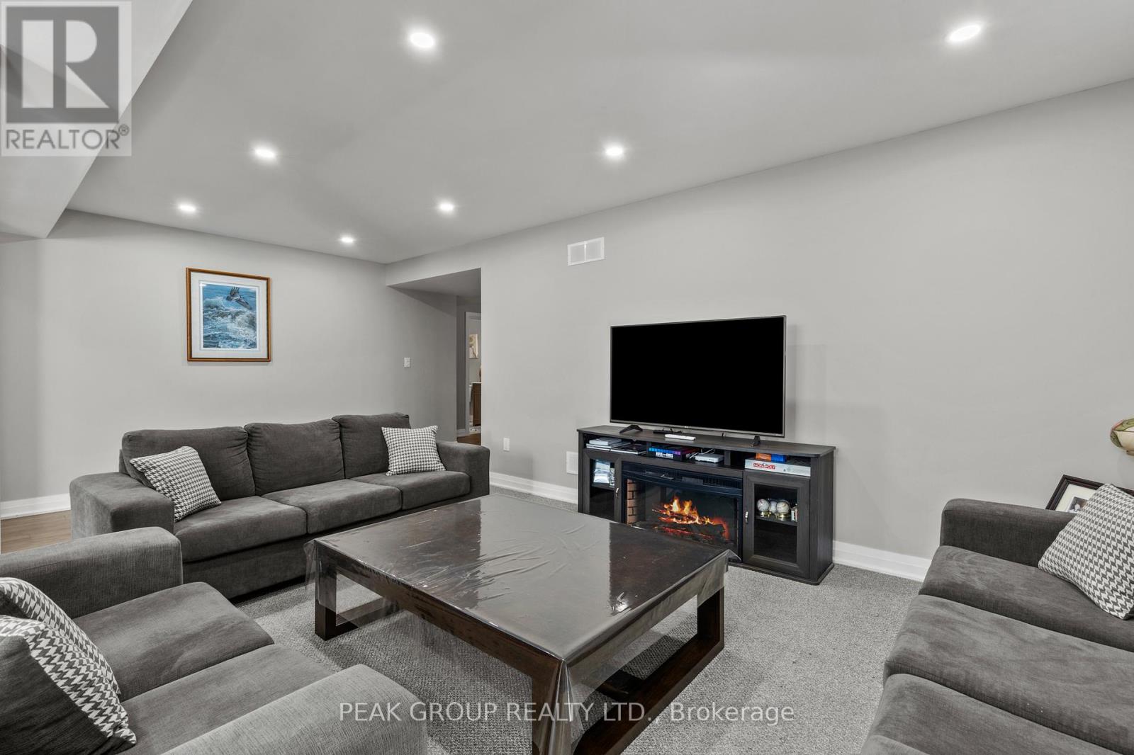 398 Aqueduct Street, Welland, Ontario  L3C 0H3 - Photo 25 - X12970342