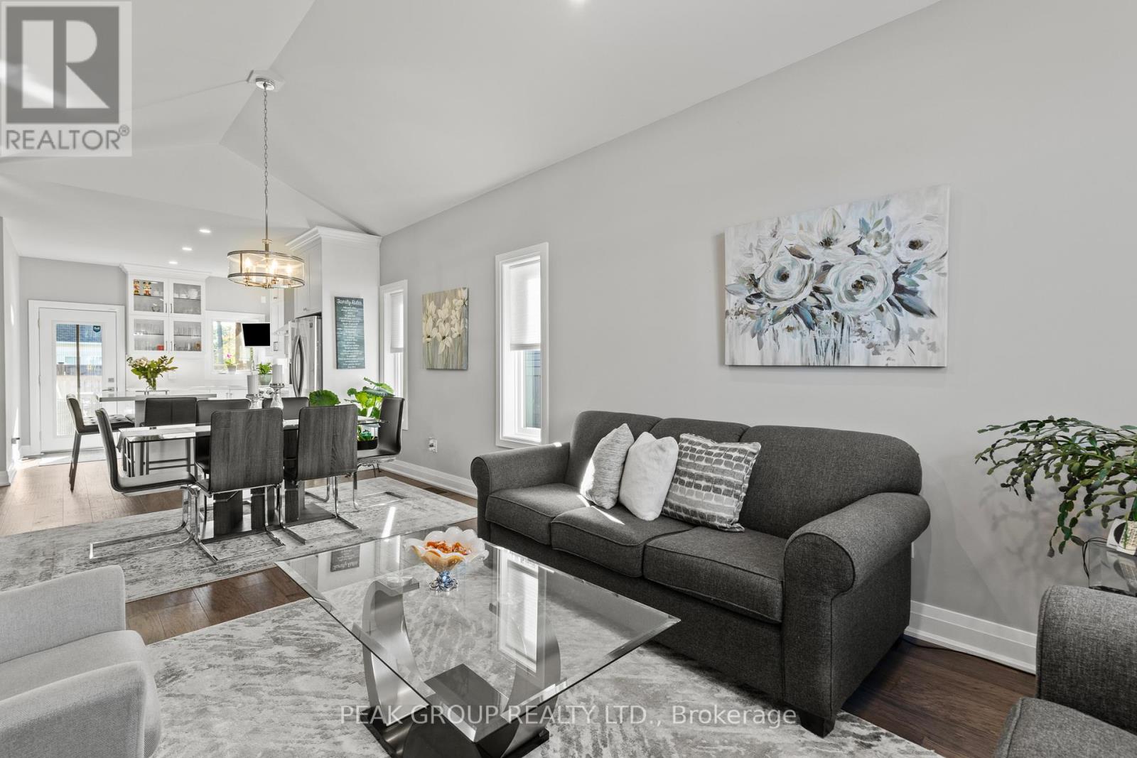 398 Aqueduct Street, Welland, Ontario  L3C 0H3 - Photo 8 - X12970342