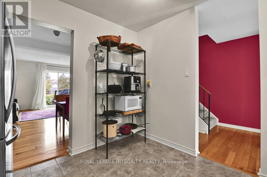 430 Sandhamn Private, Ottawa, Ontario  K1T 2Z1 - Photo 4 - X12968440